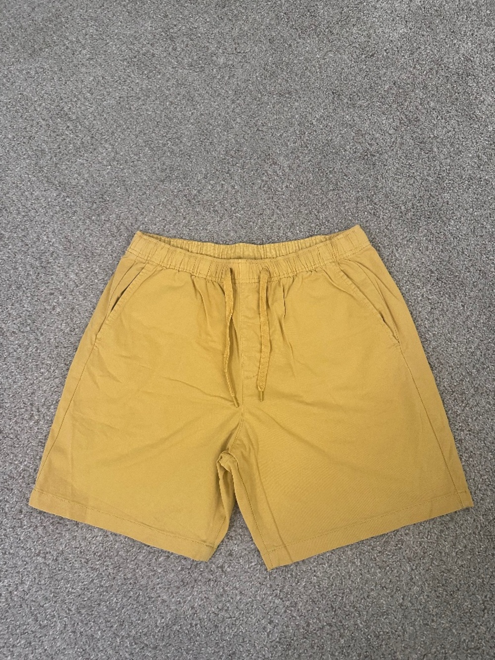 Mens Size Medium Yellow Gap Drawstring Cotton Shorts